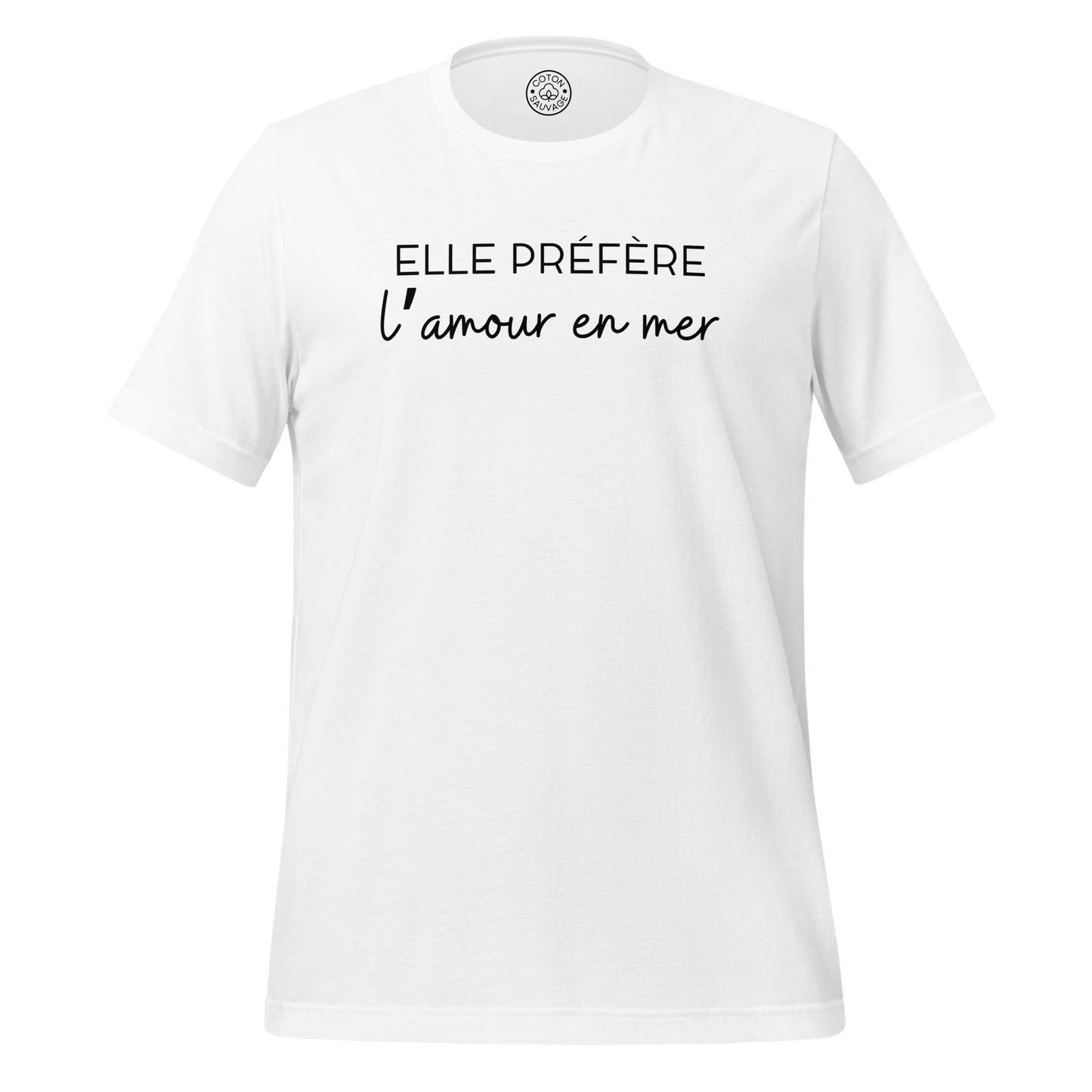 ELLE PRÉFÈRE L'AMOUR EN MER